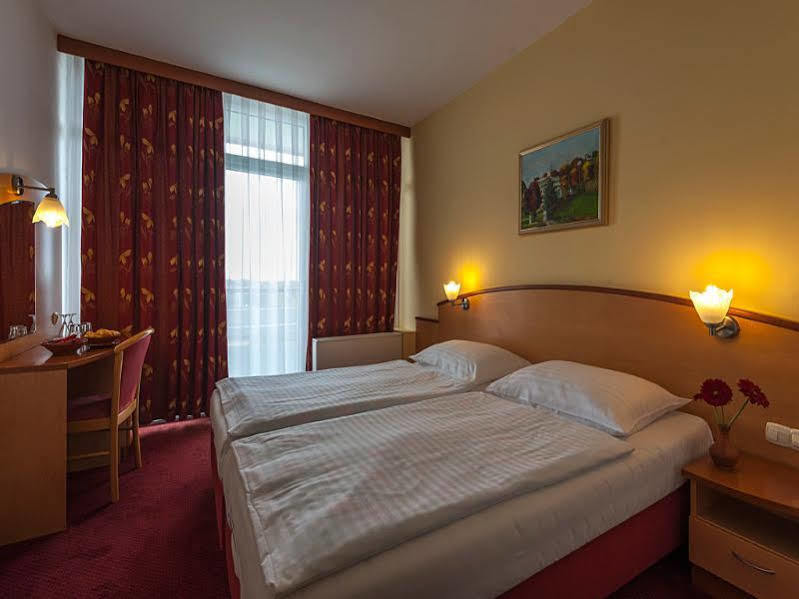 Lipa Hotel Лендава Екстер'єр фото
